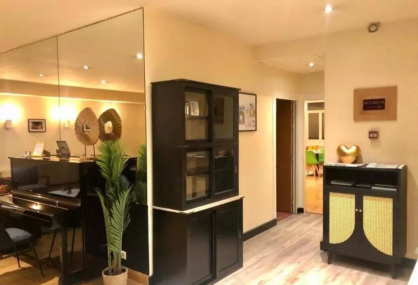 ホテル Le Progres