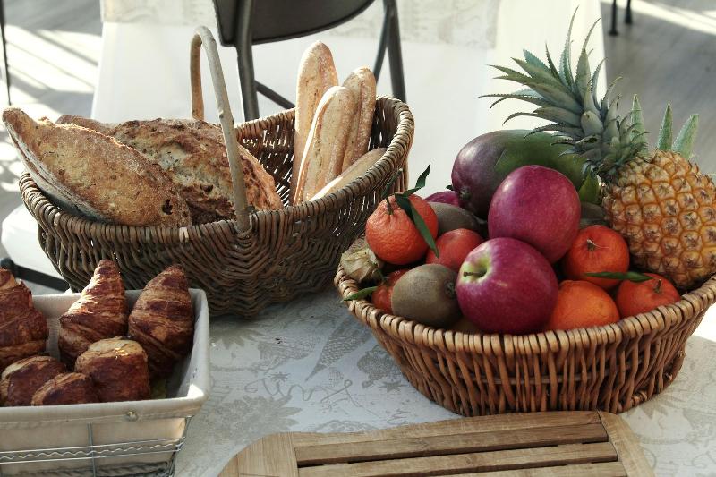 هتل Les Messugues