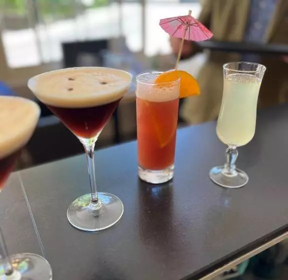 호텔 Logis Hôtel Restaurant La Vieille Auberge, Art And Gallery