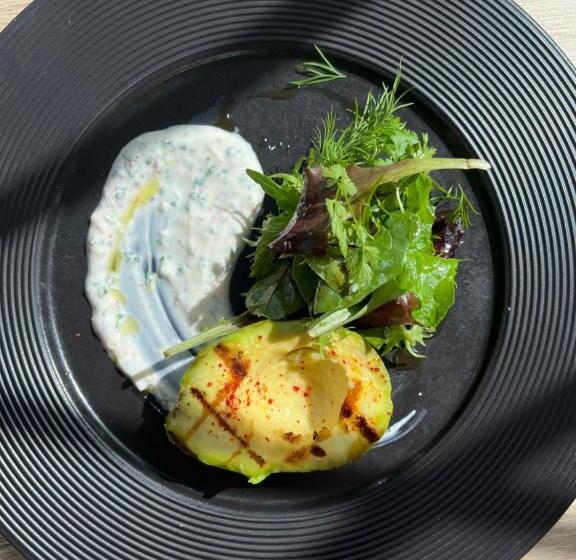 酒店 Logis Hôtel Restaurant La Vieille Auberge, Art And Gallery