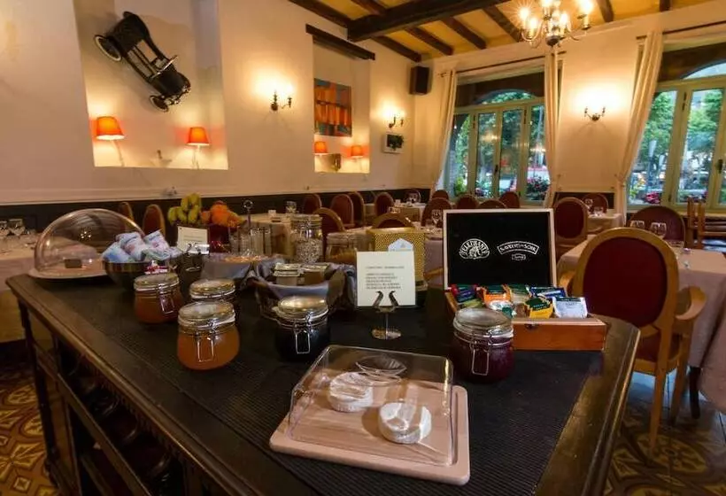 Отель Ma Petite Auberge