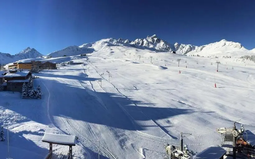 هتل Alpes Hôtel Du Pralong