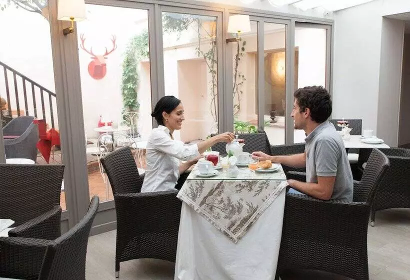 호텔 Hôtel La Résidence Du Berry