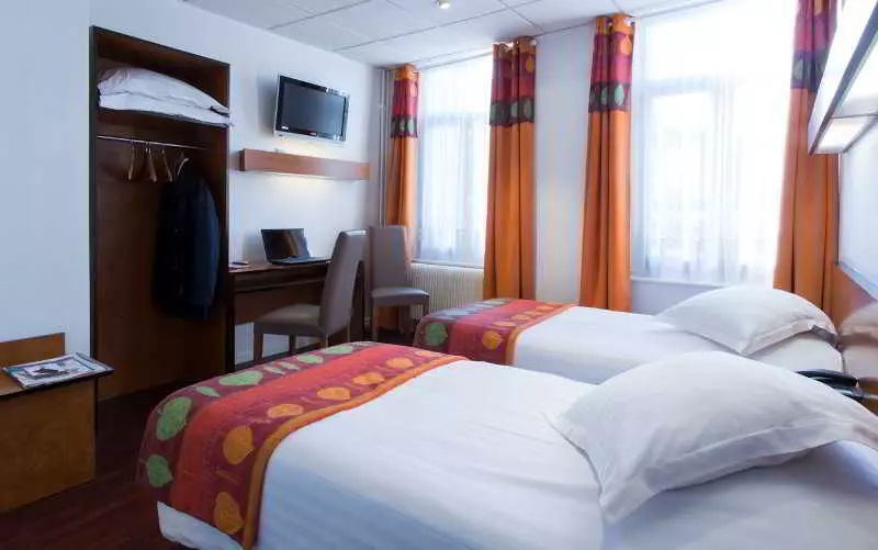 Отель Grand Hôtel Lille