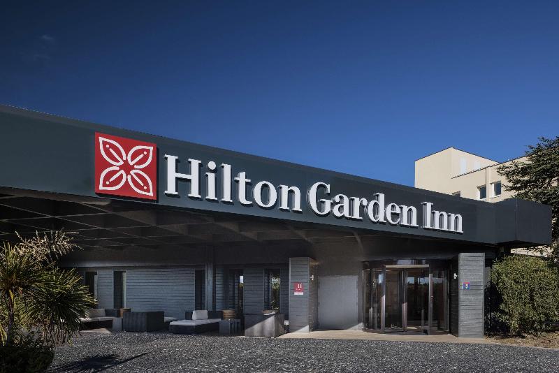 هتل Hilton Garden Inn Marseille Provence Airport