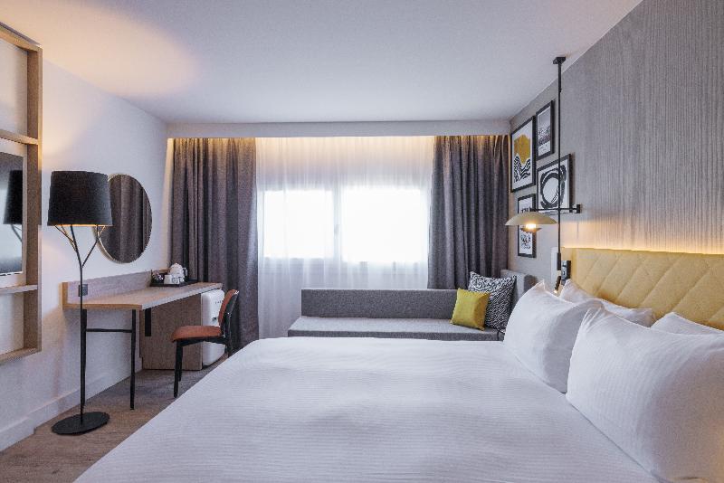 هتل Hilton Garden Inn Marseille Provence Airport