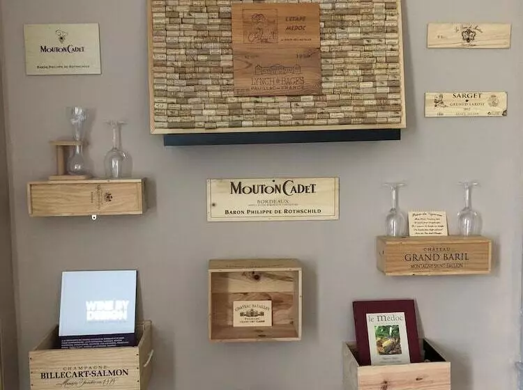 Hotel Hôtel Au Petit Languedoc