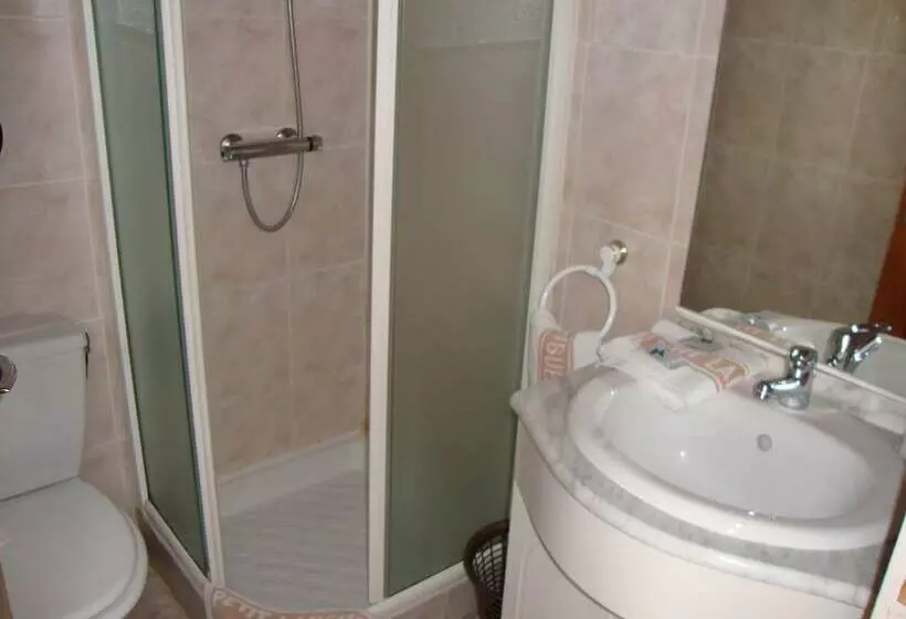 Hotel Hôtel Au Petit Languedoc