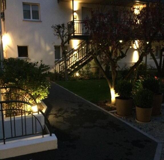 فندق Hôtel Jardin Le Pasteur