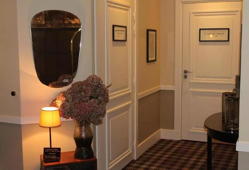 Отель Hôtel Jardin Le Pasteur