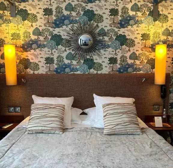 Отель Hôtel Jardin Le Pasteur