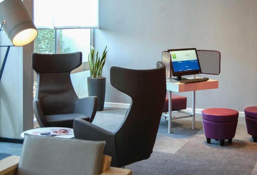 هتل Ibis Styles Marseille Aéroport