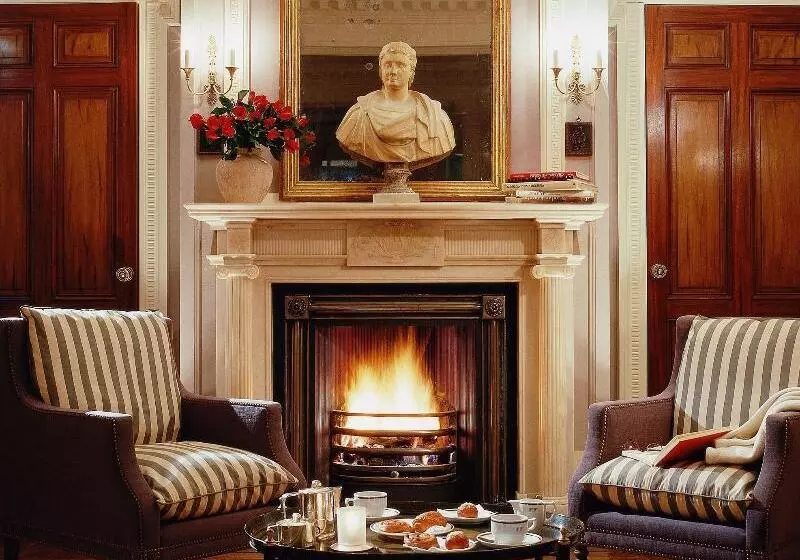 Hotel Le Dokhan S Paris Arc De Triomphe, A Tribute Portfolio