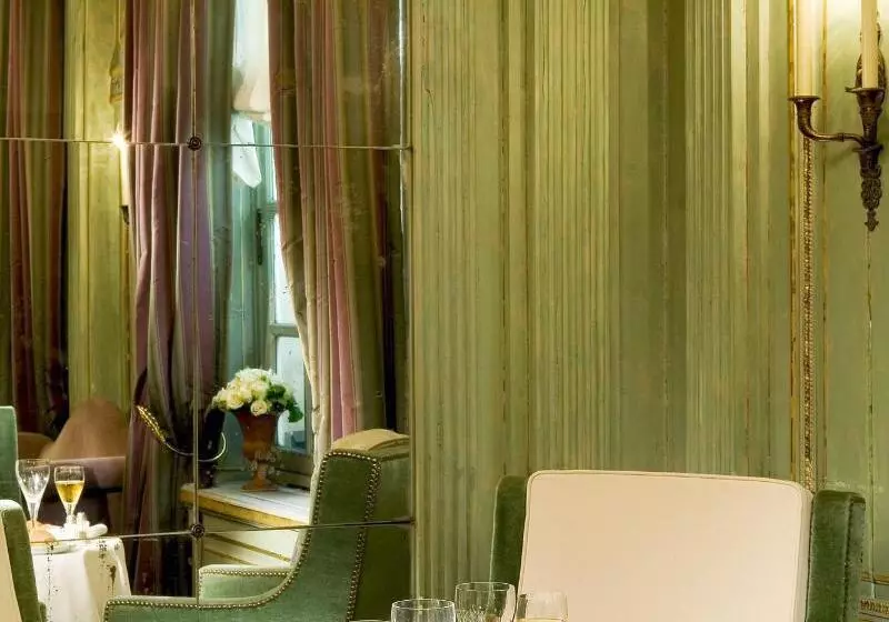 Hotel Le Dokhan S Paris Arc De Triomphe, A Tribute Portfolio