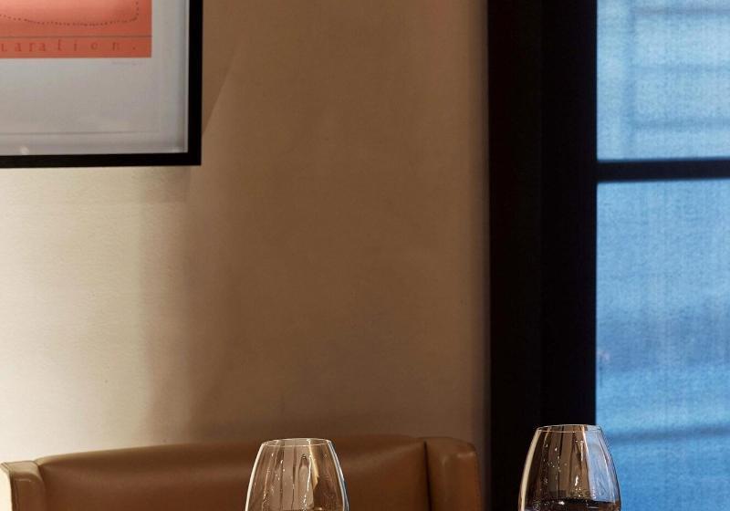 هتل Le Metropolitan Paris Tour Eiffel, A Tribute Portfolio