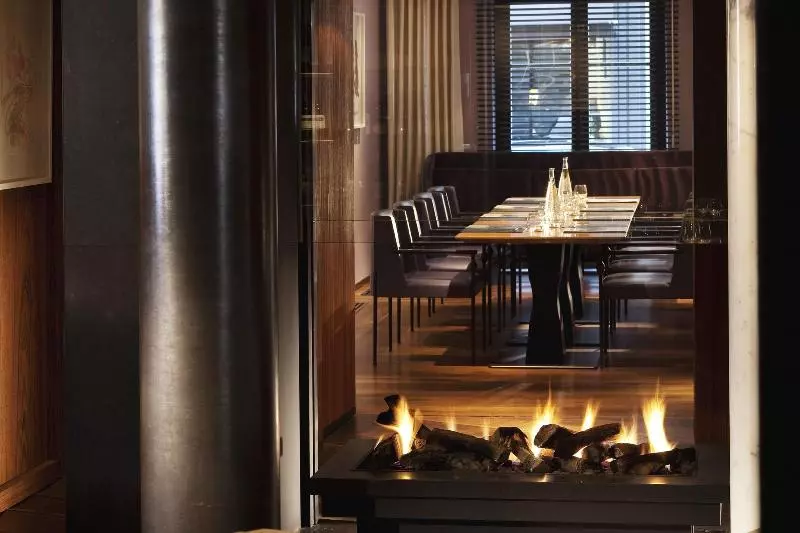 Hotel Le Metropolitan Paris Tour Eiffel, A Tribute Portfolio