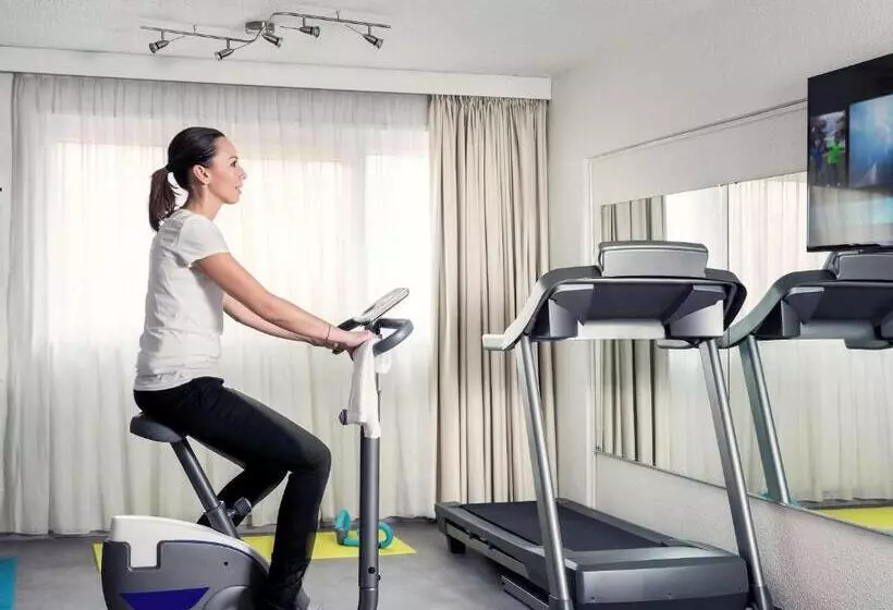 Hotelli Mercure Paris Le Bourget Aeroport