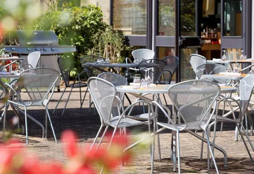 Hotelli Mercure Paris Le Bourget Aeroport