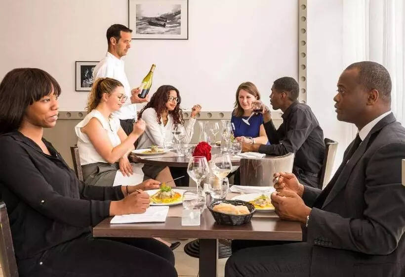 Hotelli Mercure Paris Le Bourget Aeroport