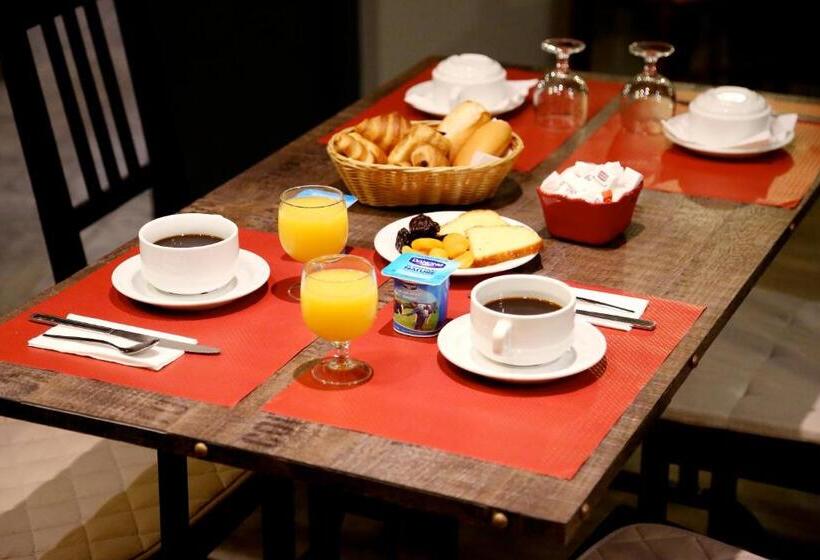 هتل Paris Villette