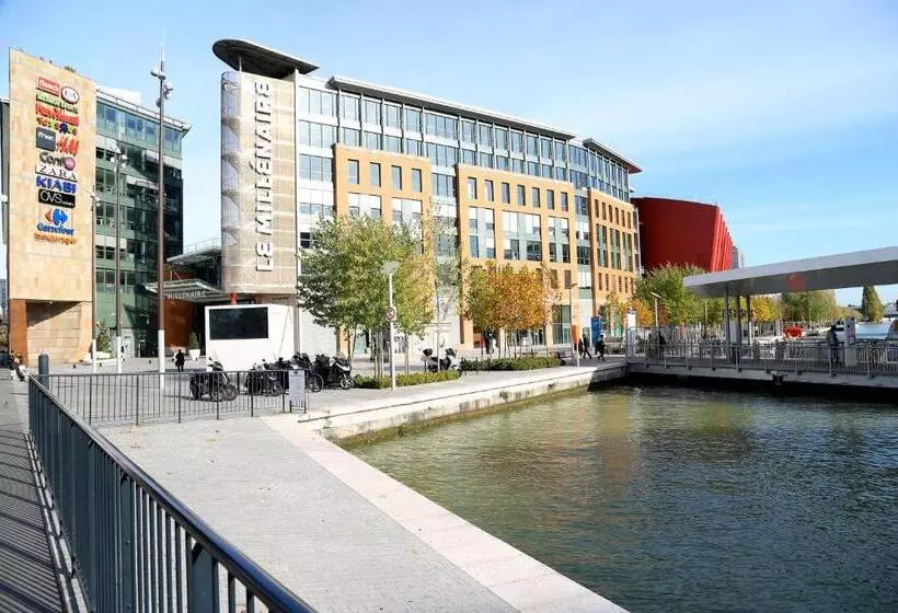 هتل Paris Villette