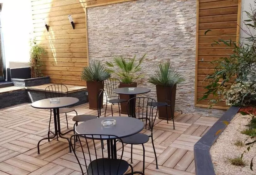 هتل Paris Villette