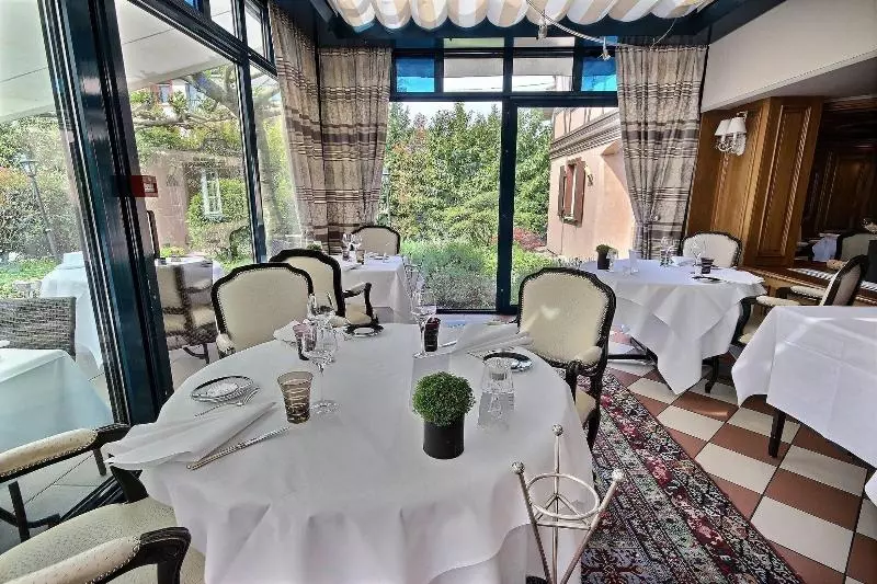 فندق Restaurant Relais De La Poste Strasbourg Nord