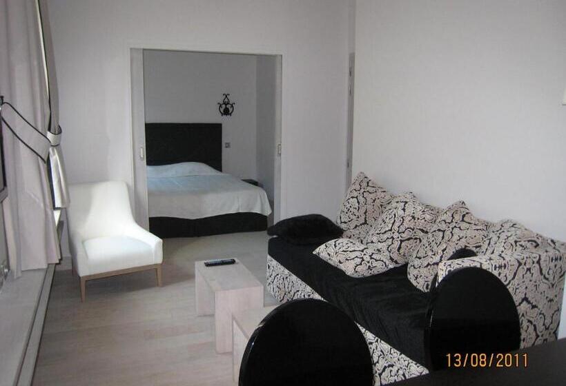 בית מלון כפרי Richemond