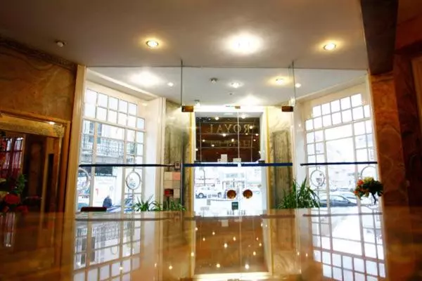 호텔 Royal Hôtel Angers