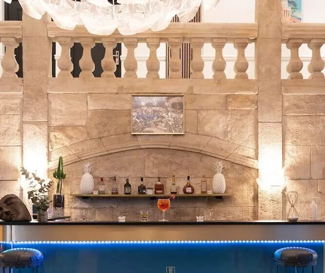 酒店 Le Confidentiel Hôtel & Spa