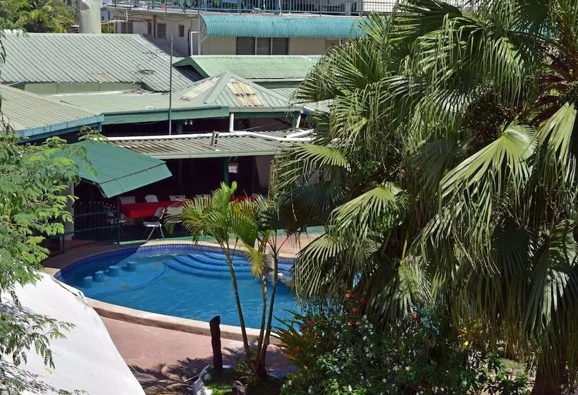 ホテル Grand Melanesian