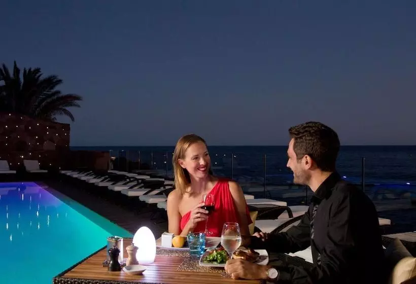 Tiara Miramar Beach Hotel & Spa