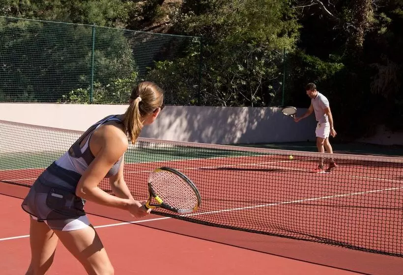 Tiara Miramar Beach Hotel & Spa