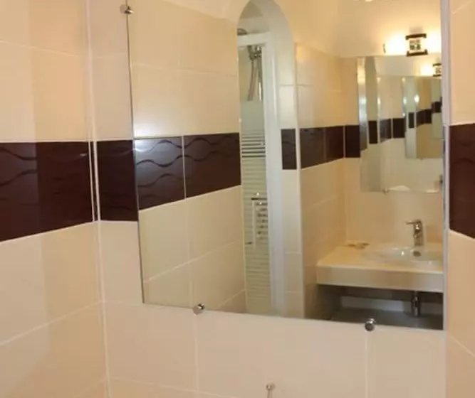 בית מלון כפרי Toppin