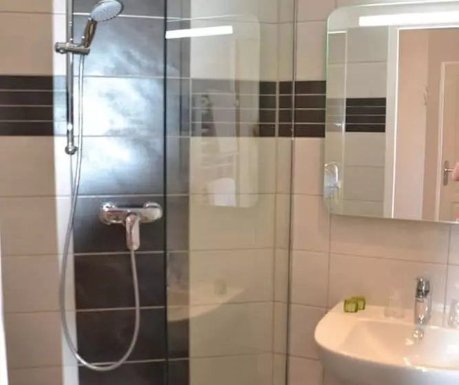 בית מלון כפרי Toppin