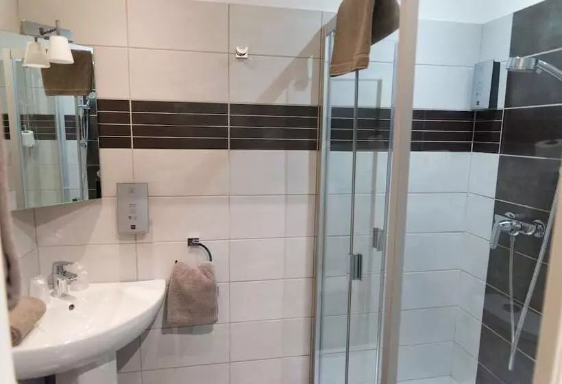 בית מלון כפרי Toppin