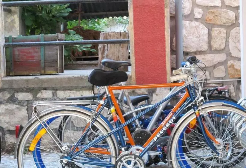 Le Val Duchesse Hotel & Appartements