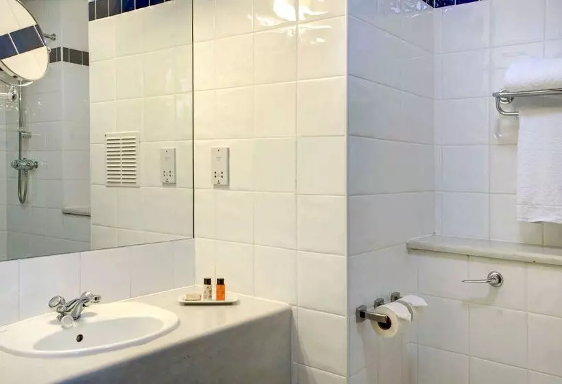 호텔 Best Western Plough And Harrow