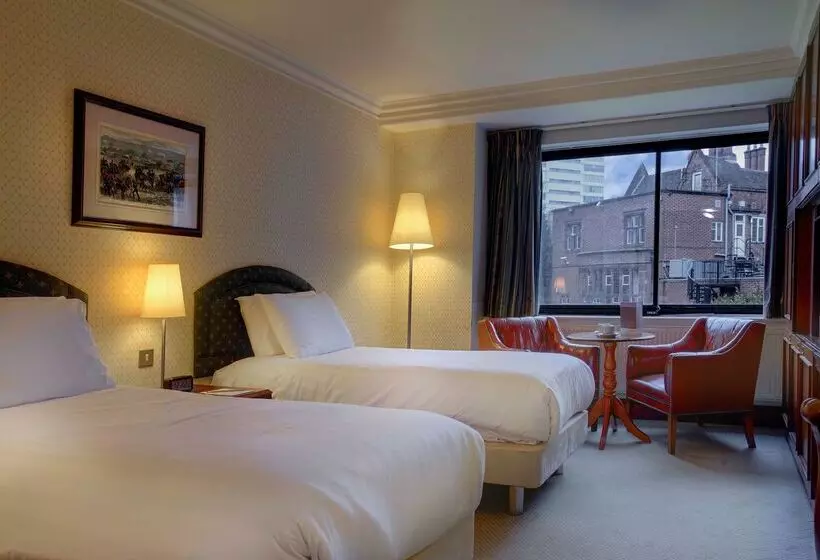 호텔 Best Western Plough And Harrow