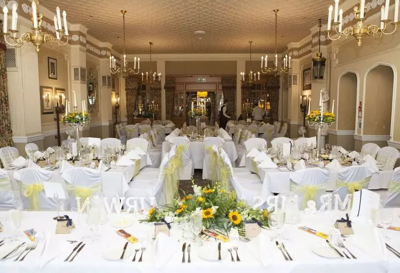 호텔 Best Western Plough And Harrow