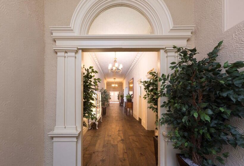 호텔 Best Western Walton Park