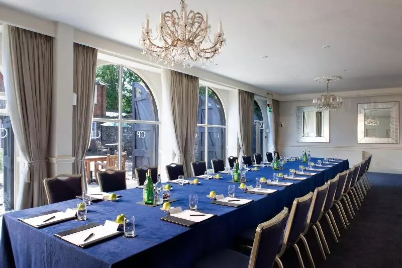 فندق Chilston Park