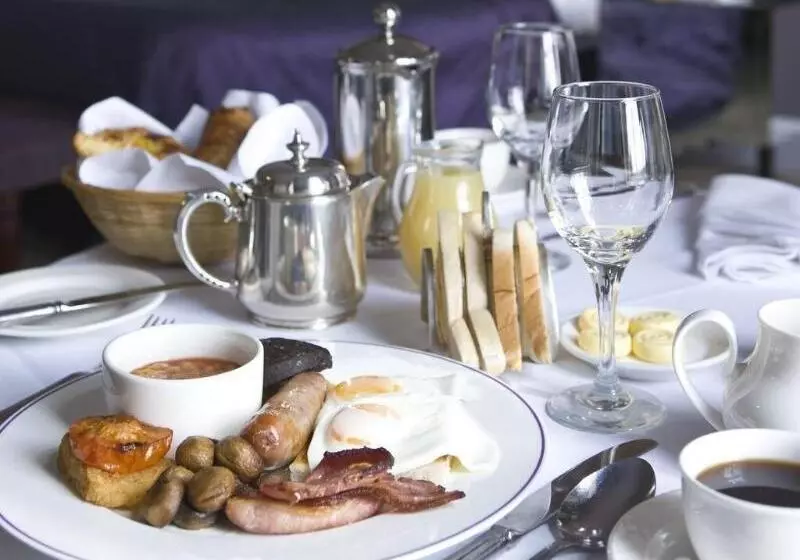 فندق Chilston Park