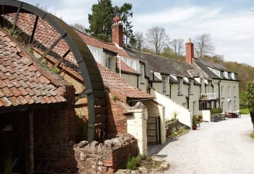 בית מלון כפרי Combe House