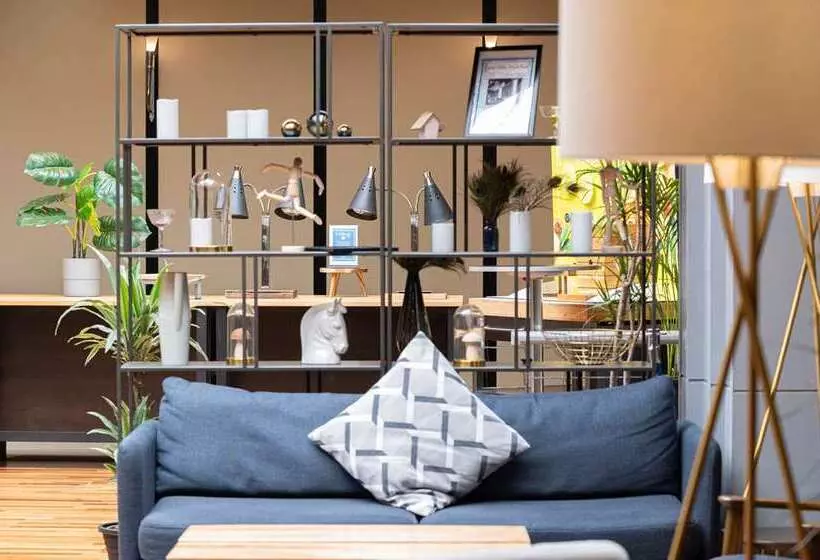 هتل Hilton London Kensington