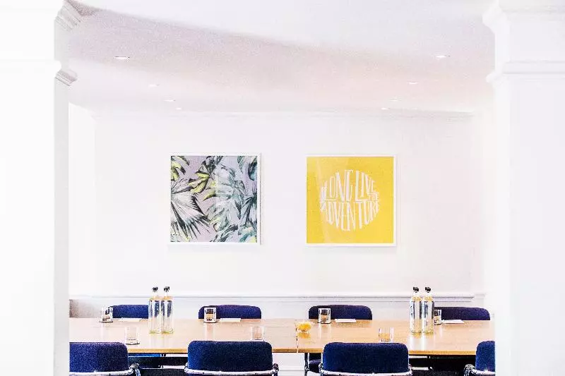 Отель Holiday Inn Farnborough, An Ihg