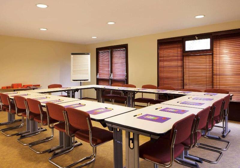 Hotel Ibis Coventry South