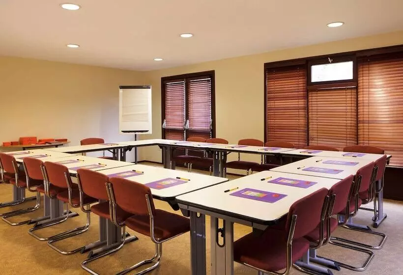 Hotel Ibis Coventry South