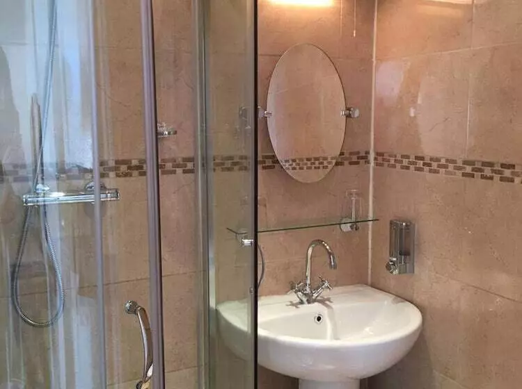 هتل The Lansdowne