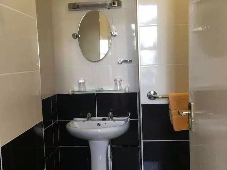 هتل The Lansdowne